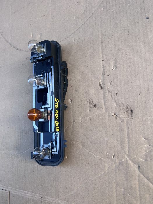 Vand soclu becuri lampa stanga spate Dacia Logan Mcv/2013/2020