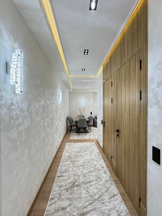 ЖК. Сити молл.  3комн. 2 этаж.  Евро меб и тех. 74м2