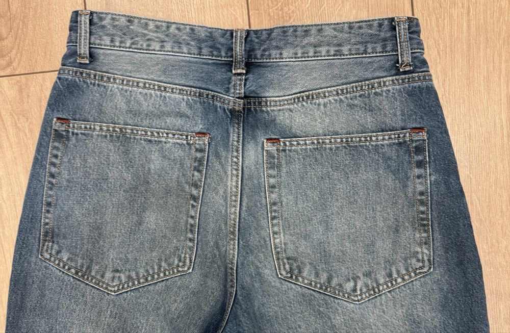 Широкие джинсы Bershka