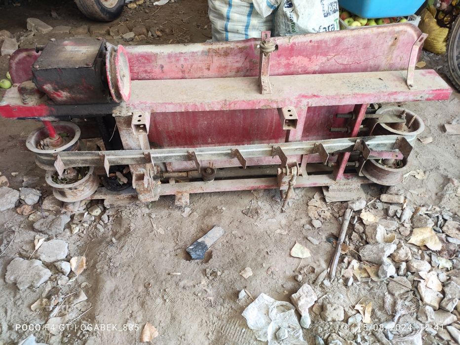 Жотки сотилади..