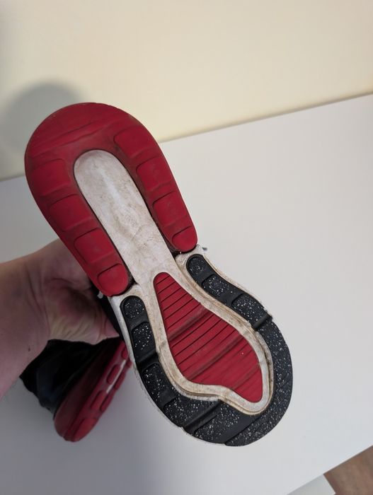 Маратонки Air max 270