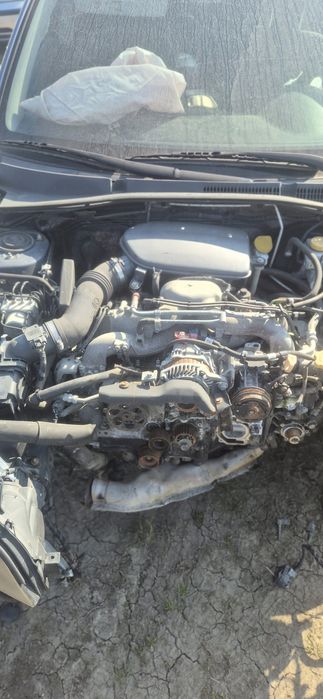 Субаро аутбег НА ЧАСТИ 2.5 бензин