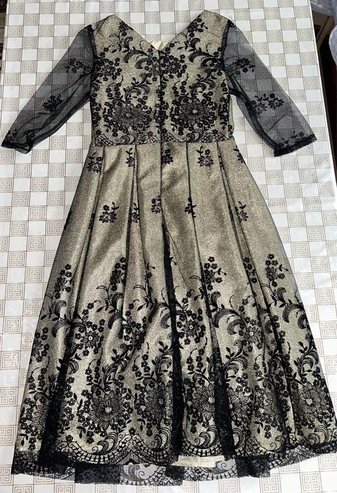 Нарядное платье