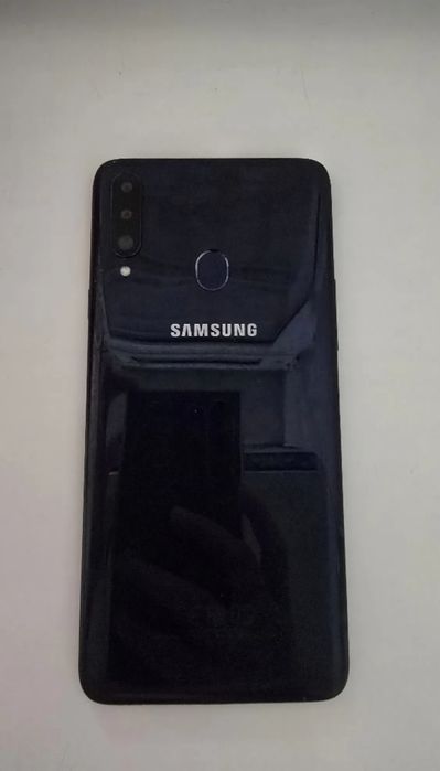 Samsung A20s sotiladi.