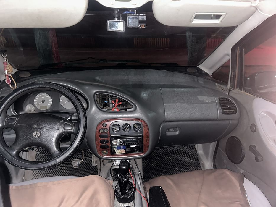 Фольсваген шаран