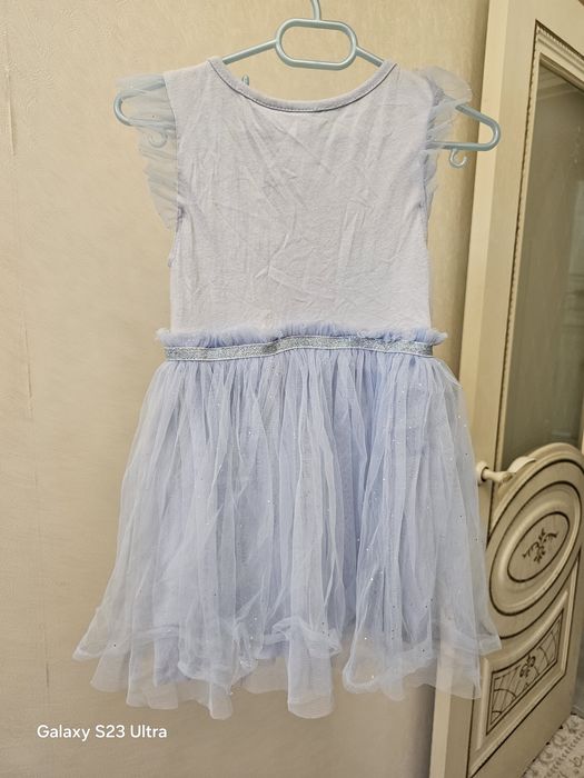 Платья нарядная для девочек 1,5-2 годика