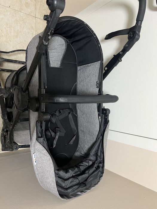 Коляска детская с 0 до 3лет