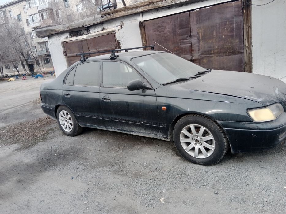 Тойота Карина е 1994 ж