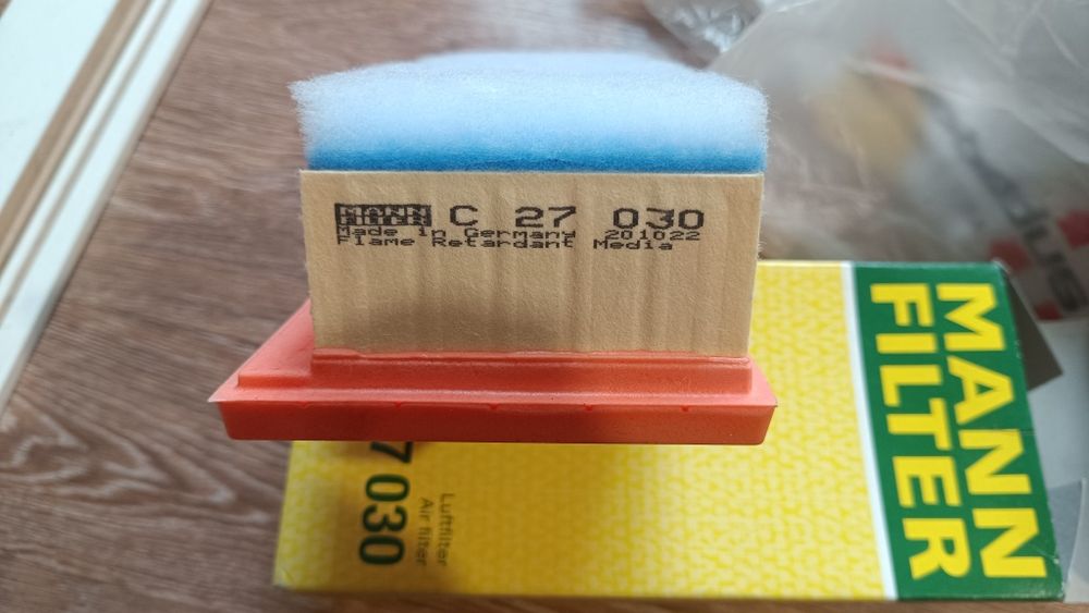 Воздушный фильтр MANN-FILTER C 27 030
