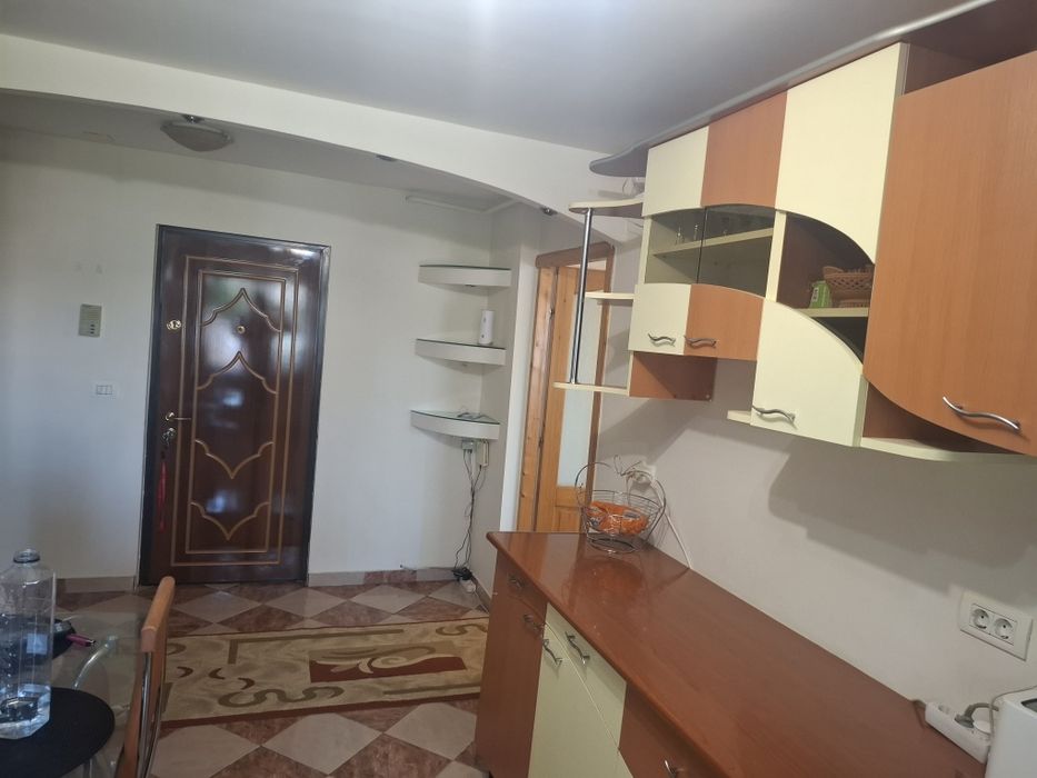 De închiriat apartament 2 camere Bucovina