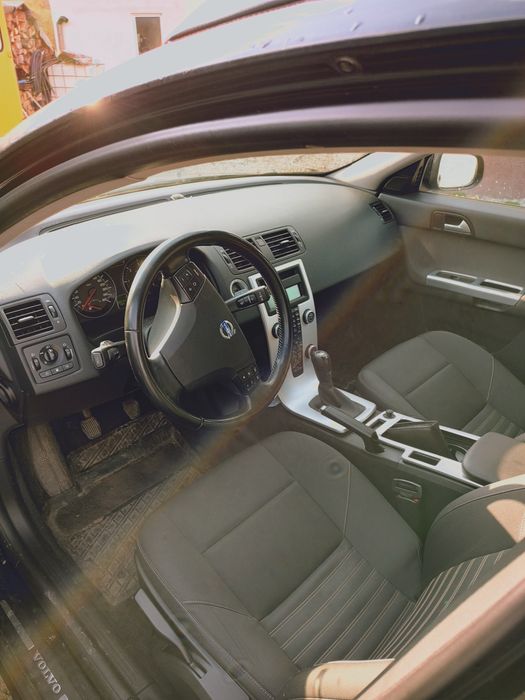 Vând /schimb Volvo Mercedes