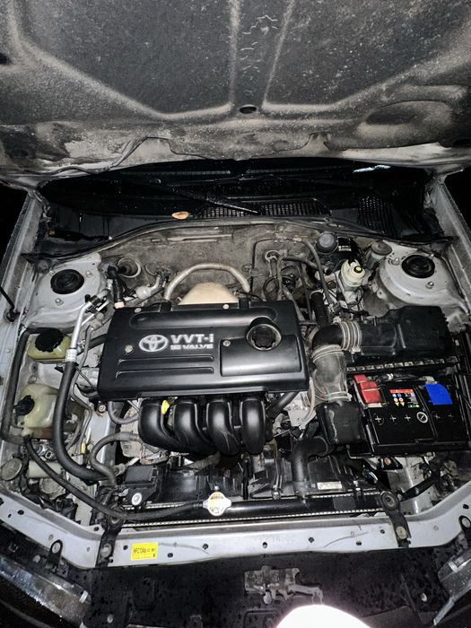 Тоета авенсис 2002 г