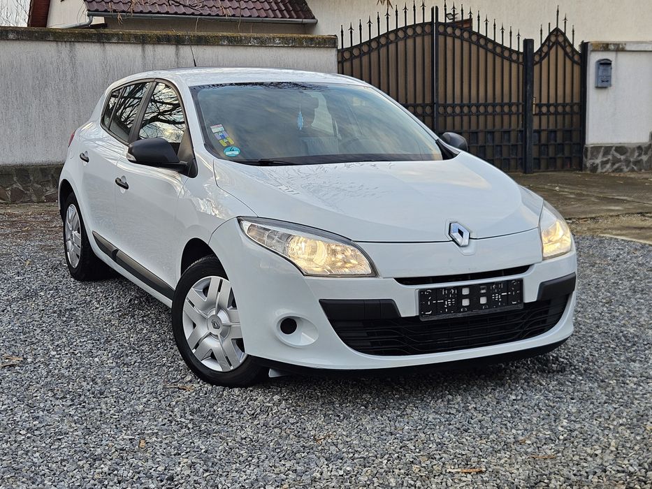 Renault Megane 3 -An 2011- 1.6(Benzină), 100 Cai, Euro 5