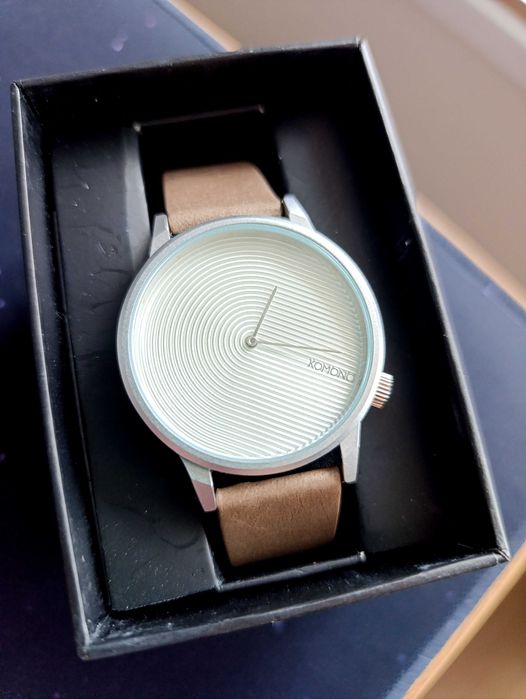 Часовник KOMONO WINSTON DECO DOVE Watch Unisex, кожена каишка