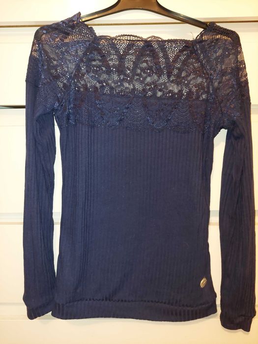 Bluza cu dantela, stil barcuta TRANSPORT GRATUIT