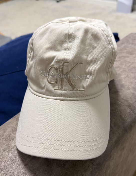 Оригинал кепка Calvin Klein Jeans