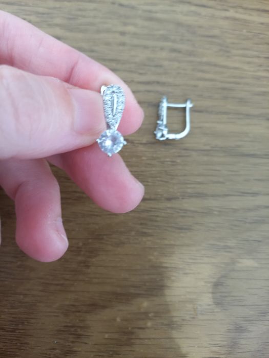 Комплекти обеци с гривна.