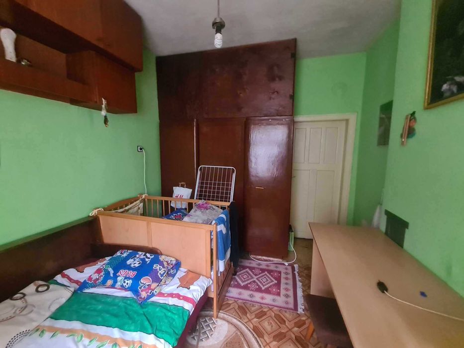 КЪЩА в кв. Училищни, град Хасково