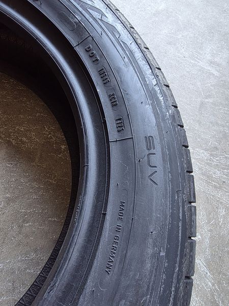 235/60/18 DUNLOP 4бр