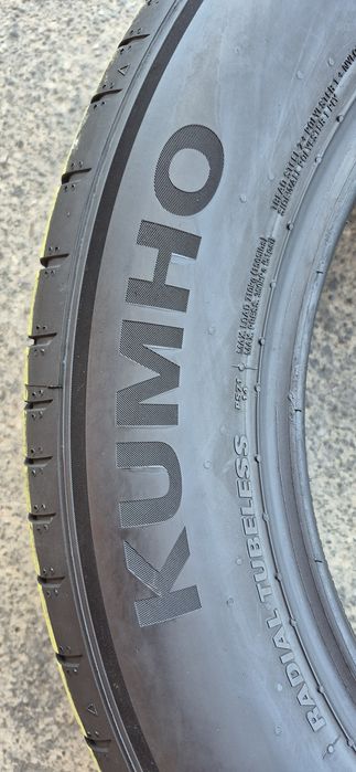 4 anvelope vara  noi Kumho 215/60/17,dot 2025.Pretul este pe bucata.