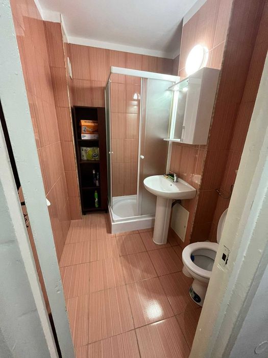 Garsonieră de închiriat – recent renovată