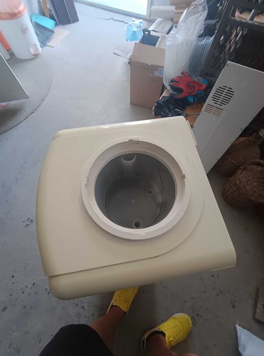 Диспенсър за вода ревизиран