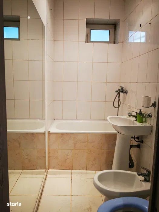 Ultracentral - Vanzare casa 9 camere - Str. Tusnad