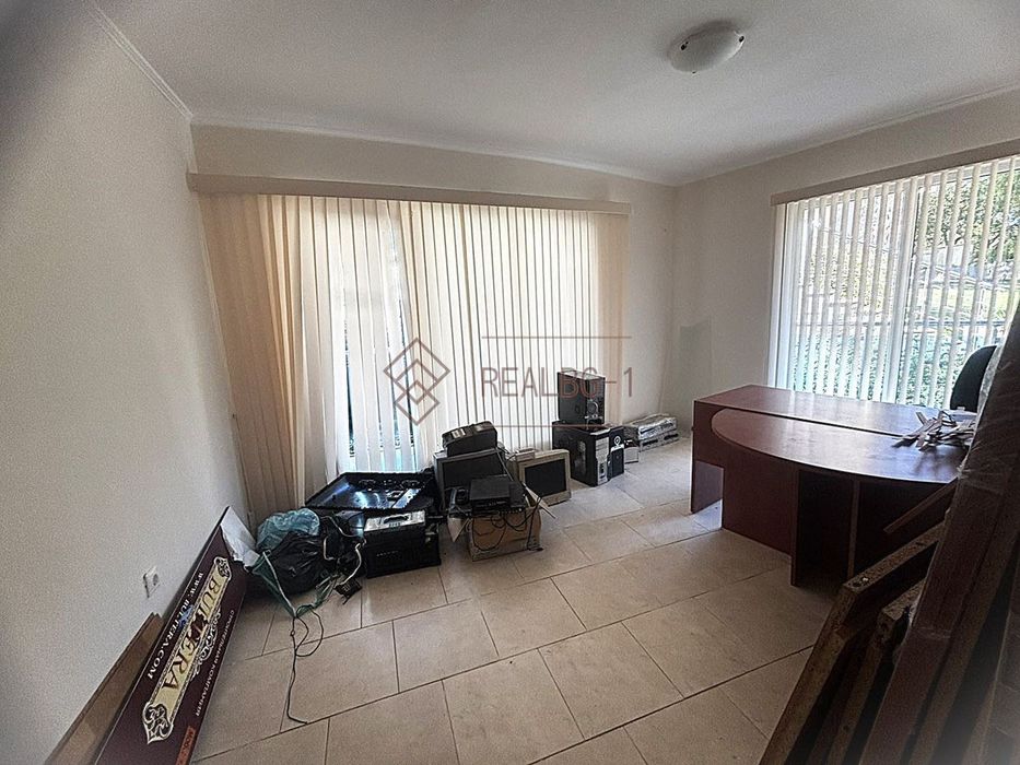 Продава се Тристаен апартамент в Обзор - 85 кв.м за 796 €/кв.м - Снимка #2