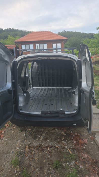 Dacia   Logan Van 2010