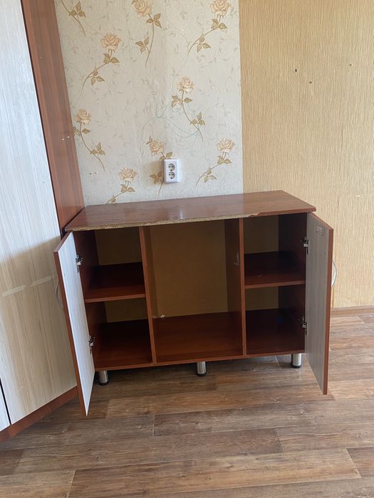 Шкаф со шкафчиком