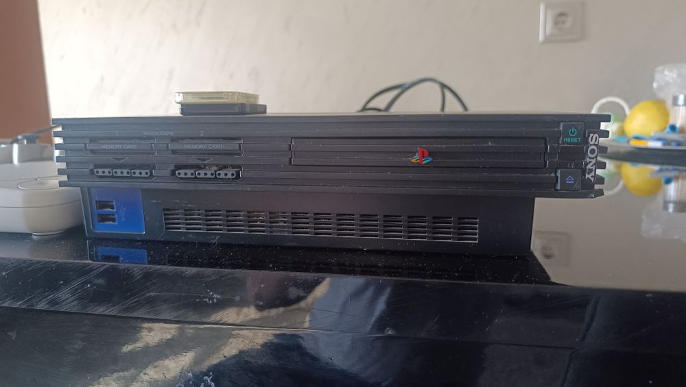 Playstation 1 & Playstation 2