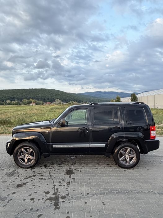 JEEP Cherokee 2010 — imagine 3