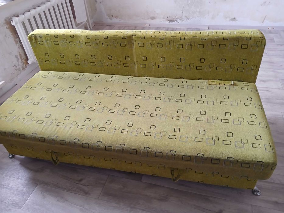 Отдам даром диван, тахта