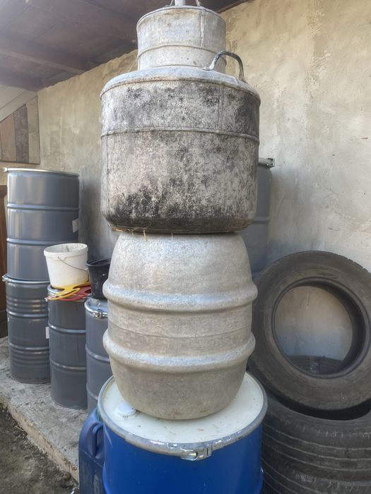 Vand butoaie din fier