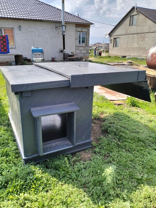 Продам собачие будки