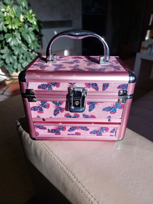 Продам красивые шкатулки.