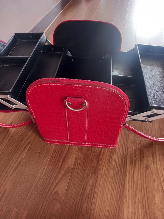 Сумка визажиста,чемодан