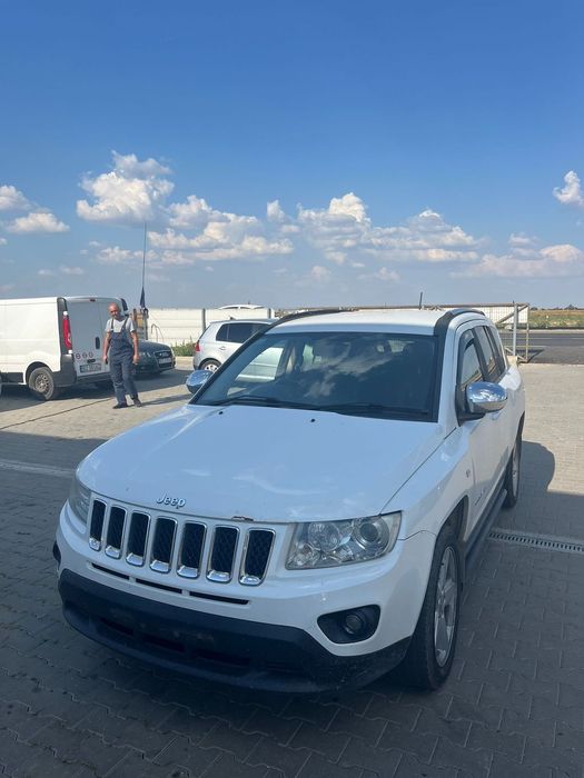Dezmembram Jeep Compass 2.2 diesel din 2012