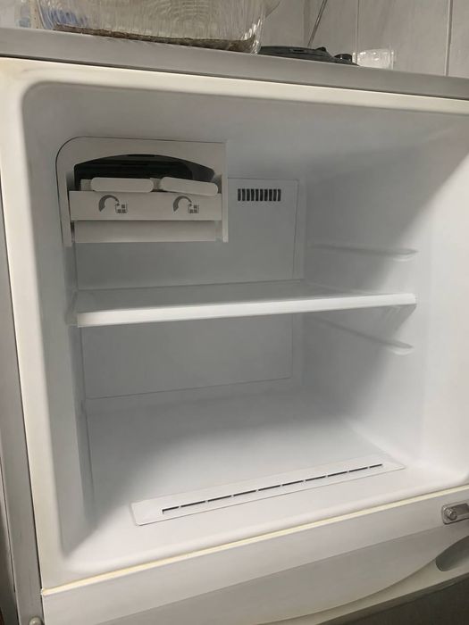 Холодильник Samsung