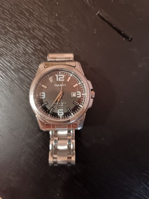 Casio часы продам