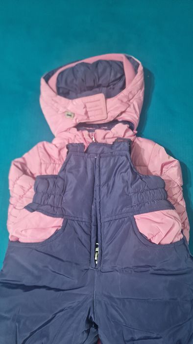 Зимний комбинезон для девочки