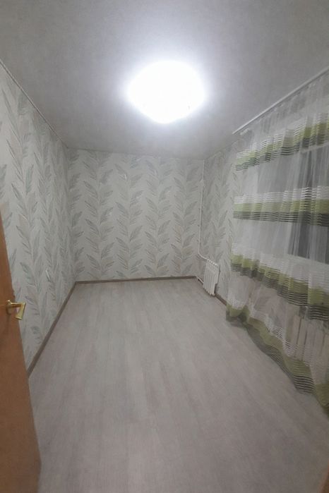 Продам 4комнатную квартиру в центре