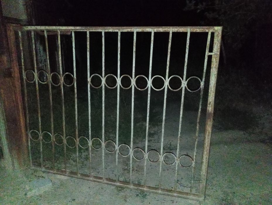 Темир решотка сотилади