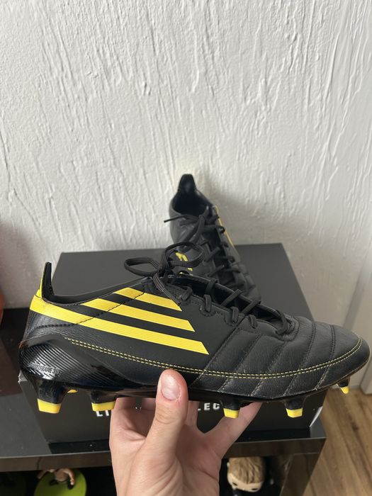 Ghete de fotbal Adidas f50 remake 2010