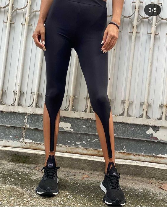 Секси черен клин