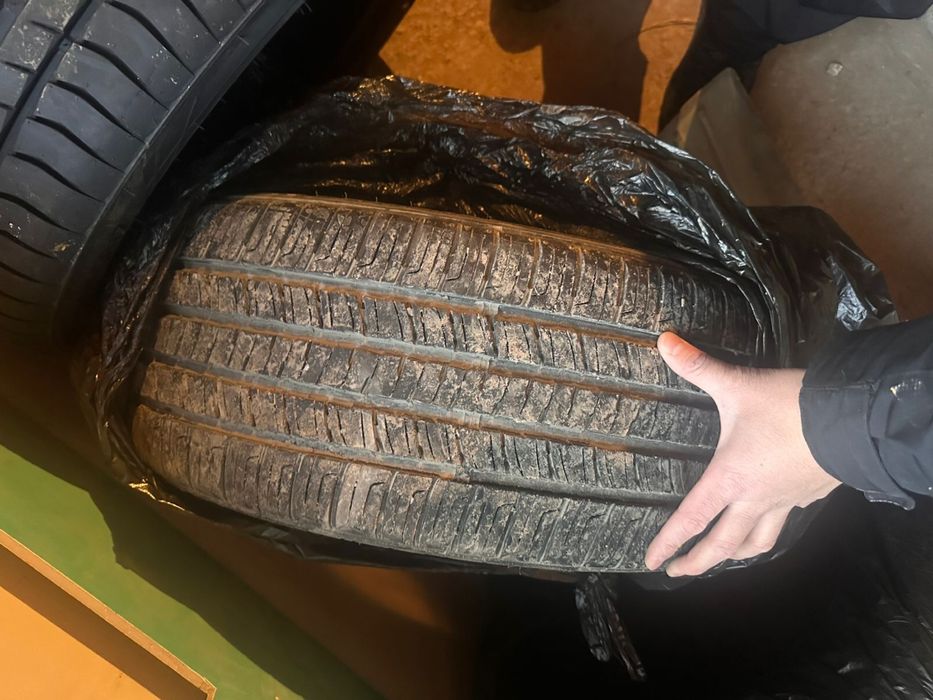 Резина летняя 215/55/R17