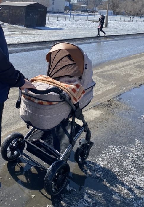 Коляска в хорошем состоянии