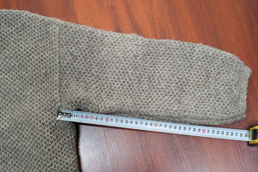 Разпродажба на ръчно плетени блузи - 100% вълна