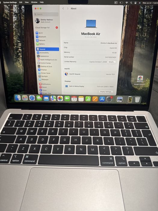 ЧИСТО НОВ Mackbook!!!