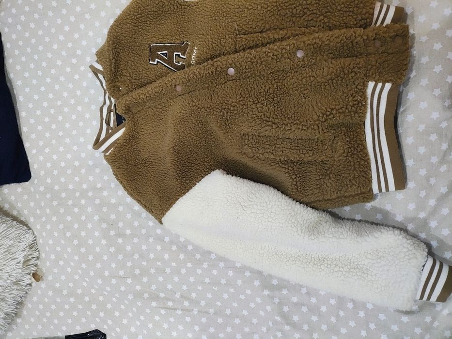 Нов дамски спортен бомбър WAIKIKI